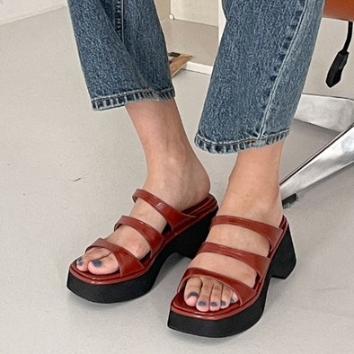 女鞋露趾厚底减龄外穿
