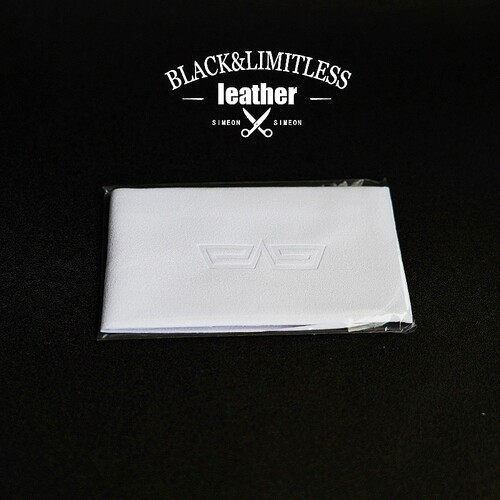 简约单独塑料袋装麂皮绒材质镜布