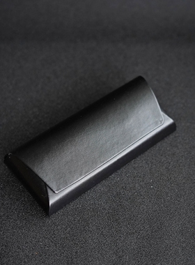 PU疯马皮质眼镜盒时尚高级感太阳镜盒清新近视镜盒抗压耐摔收纳盒