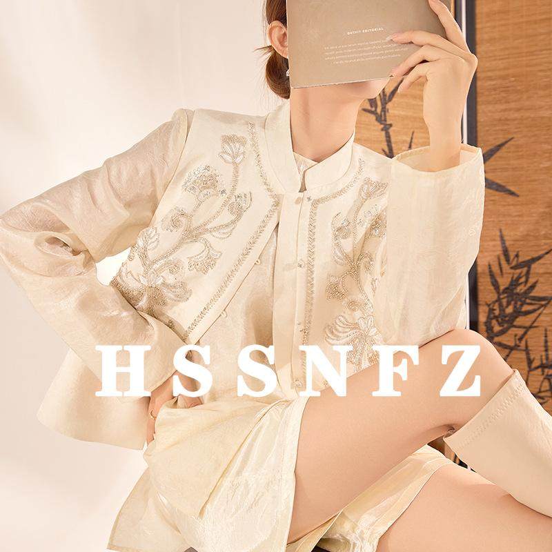 花拾 新中式2025新款国风亮片刺绣设计盘扣立领设计感衬衫马甲,女装/女士精品,马夹,淘宝优惠券,粉丝福利购,淘宝优惠卷