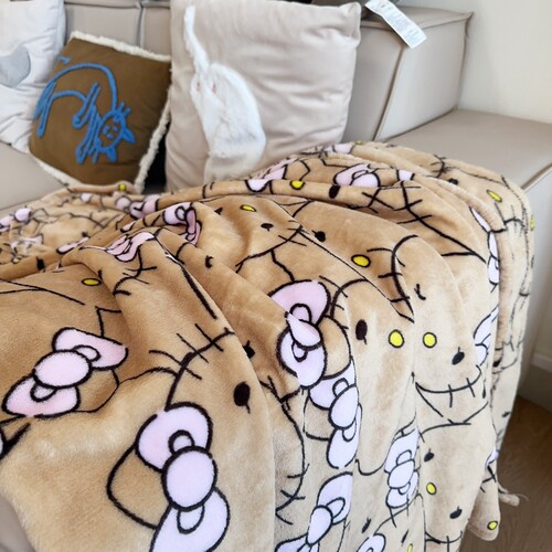 hellokitty披肩毛毯|办公室午睡毛绒沙发毯子盖腿工位午睡绒毯