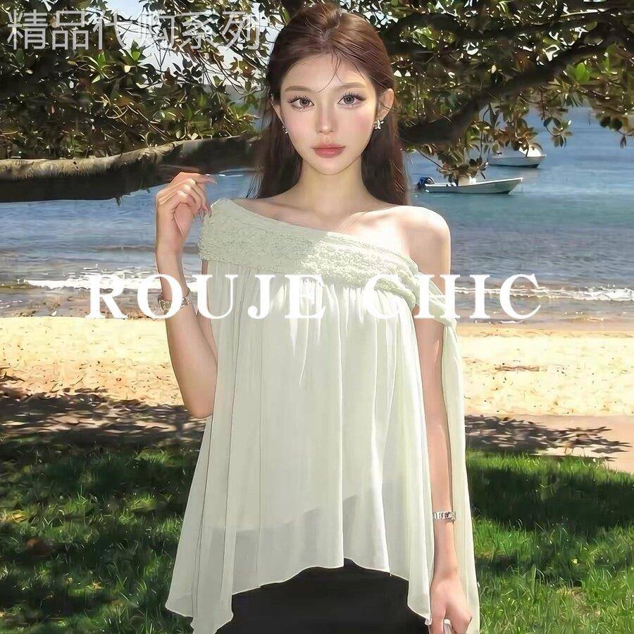 法国rouje chic法式度假风绿色不规则斜肩衬衫女夏季温柔无袖上衣