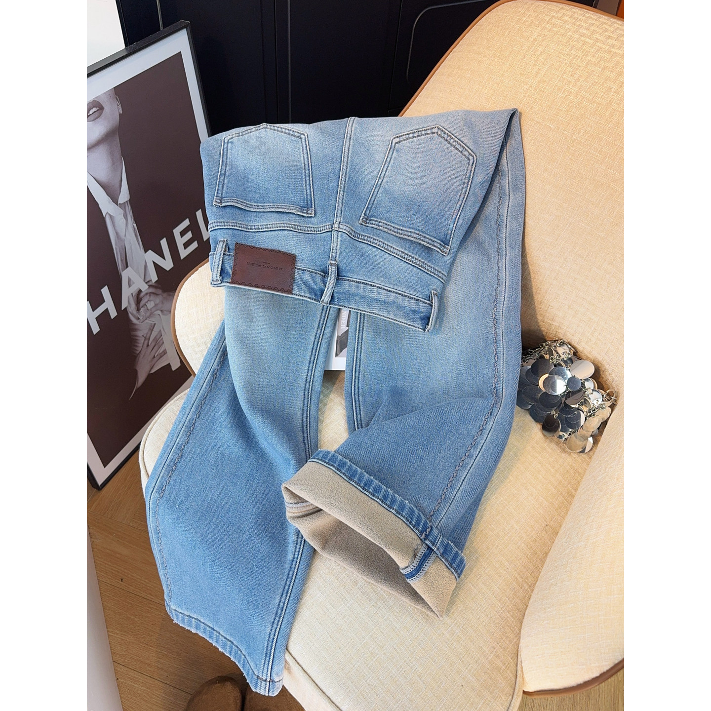 版型绝绝子~浅色加绒阔腿牛仔裤