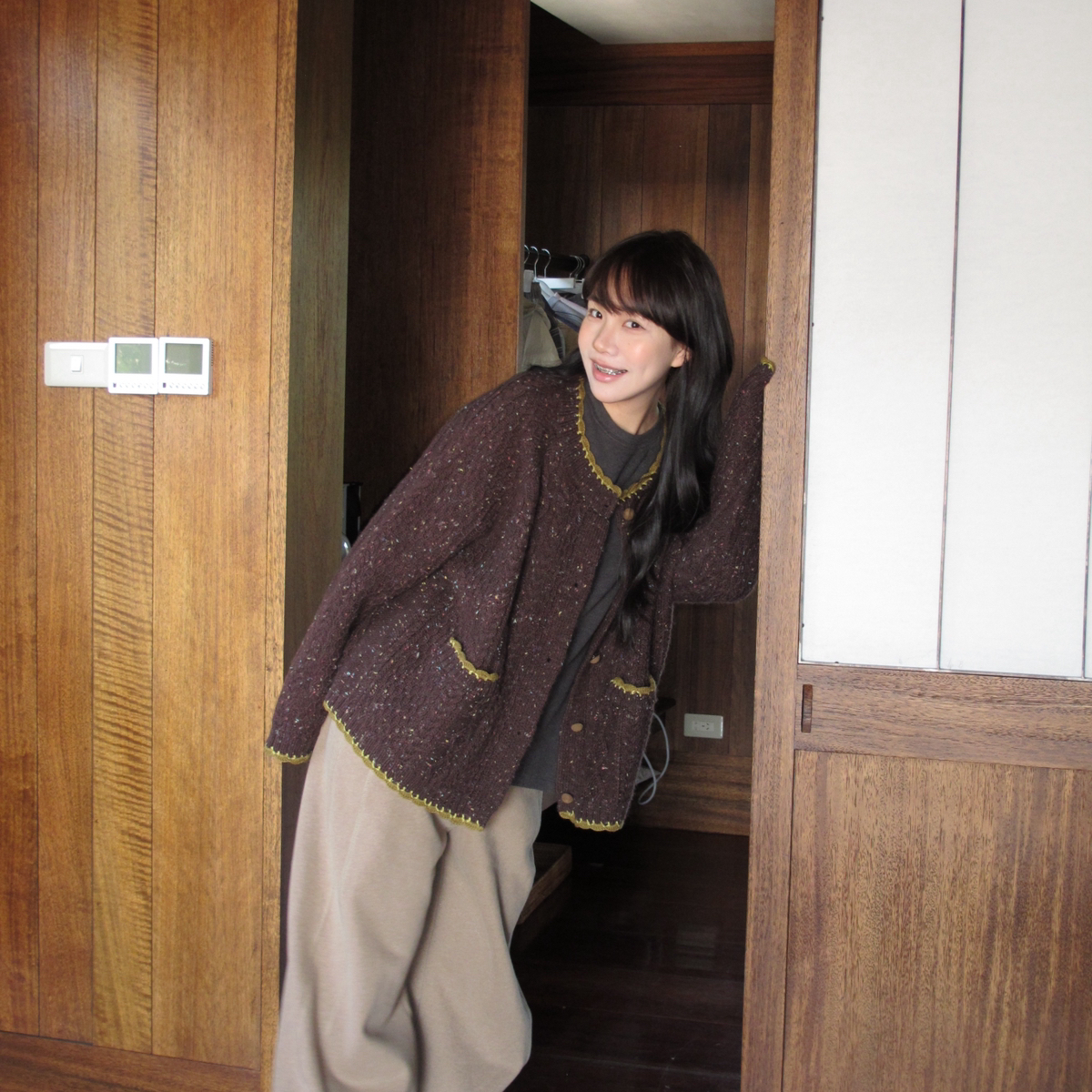 FEEL BLESSE多计师品牌手工钩花羊毛开衫毛衣(含100羊毛)AM530227