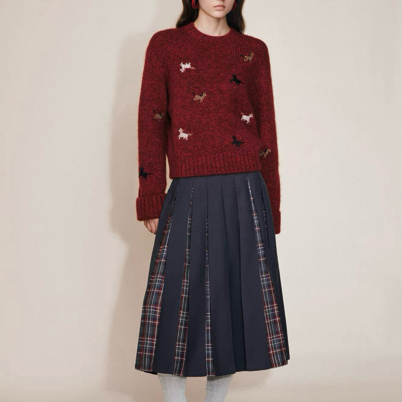 多多小众计师潮牌重工手工小马钉珠圣诞新年红套头保暖毛衣V661