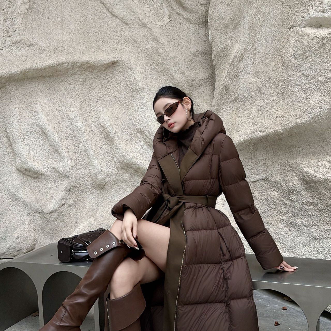 多多店款气质收腰新国标白鹅绒保暖羽绒服外套(配腰带)332