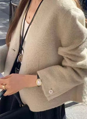 多多冬上新时尚百搭V领一粒扣羊毛外套（含73羊毛）25253