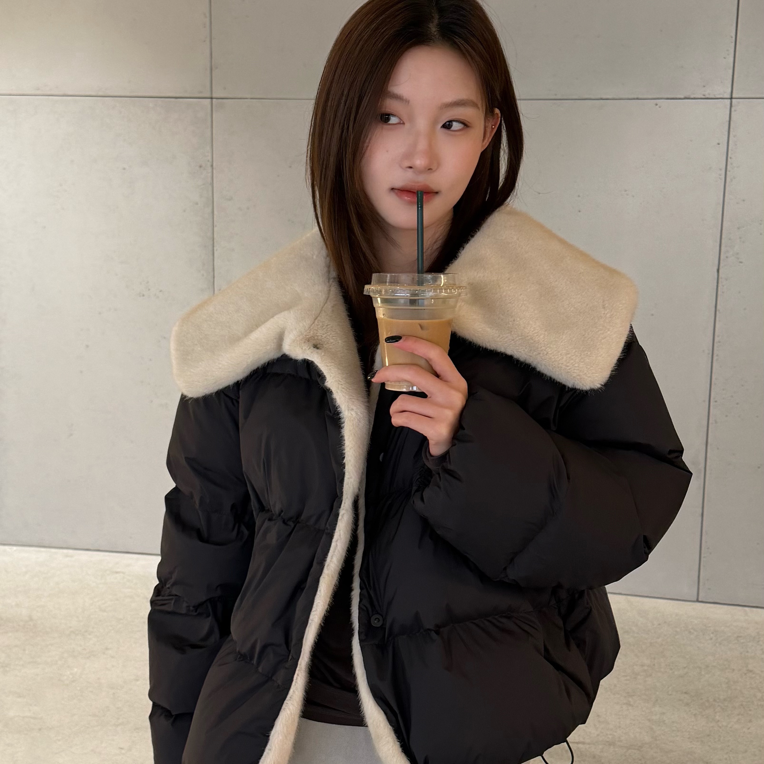 多多韩版冬季女保暖短款拼毛领羽绒服外套羽绒服R092