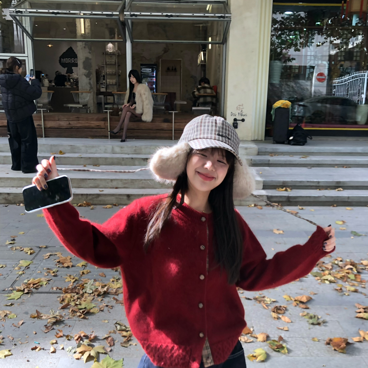 多多冬上新圆领排扣洋气百搭显瘦针织开衫AM2571