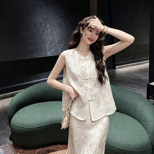 多多甲上衣女时尚洋气减龄叠穿坎肩马甲(大货速发)多FYX01460998