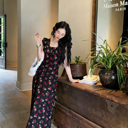 多多26夏上新法式复古优雅气质修身连衣裙(不含包包)J1800