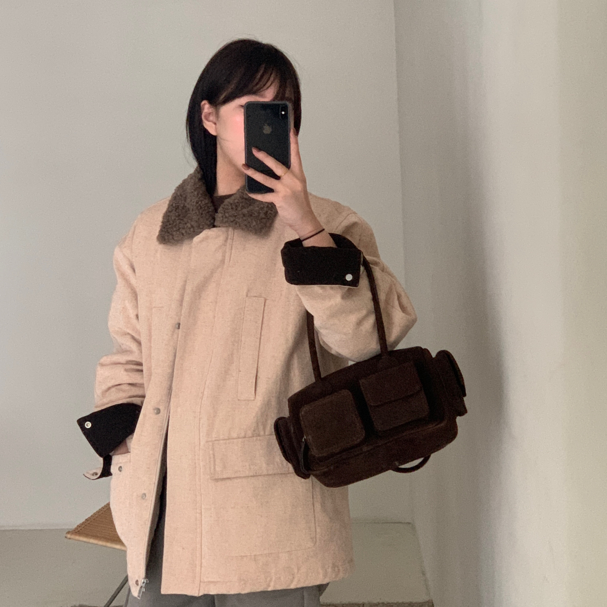 FEEL BLESSE多风保暖羽绒服外套(配可拆卸仿羊羔毛毛领)TW536319