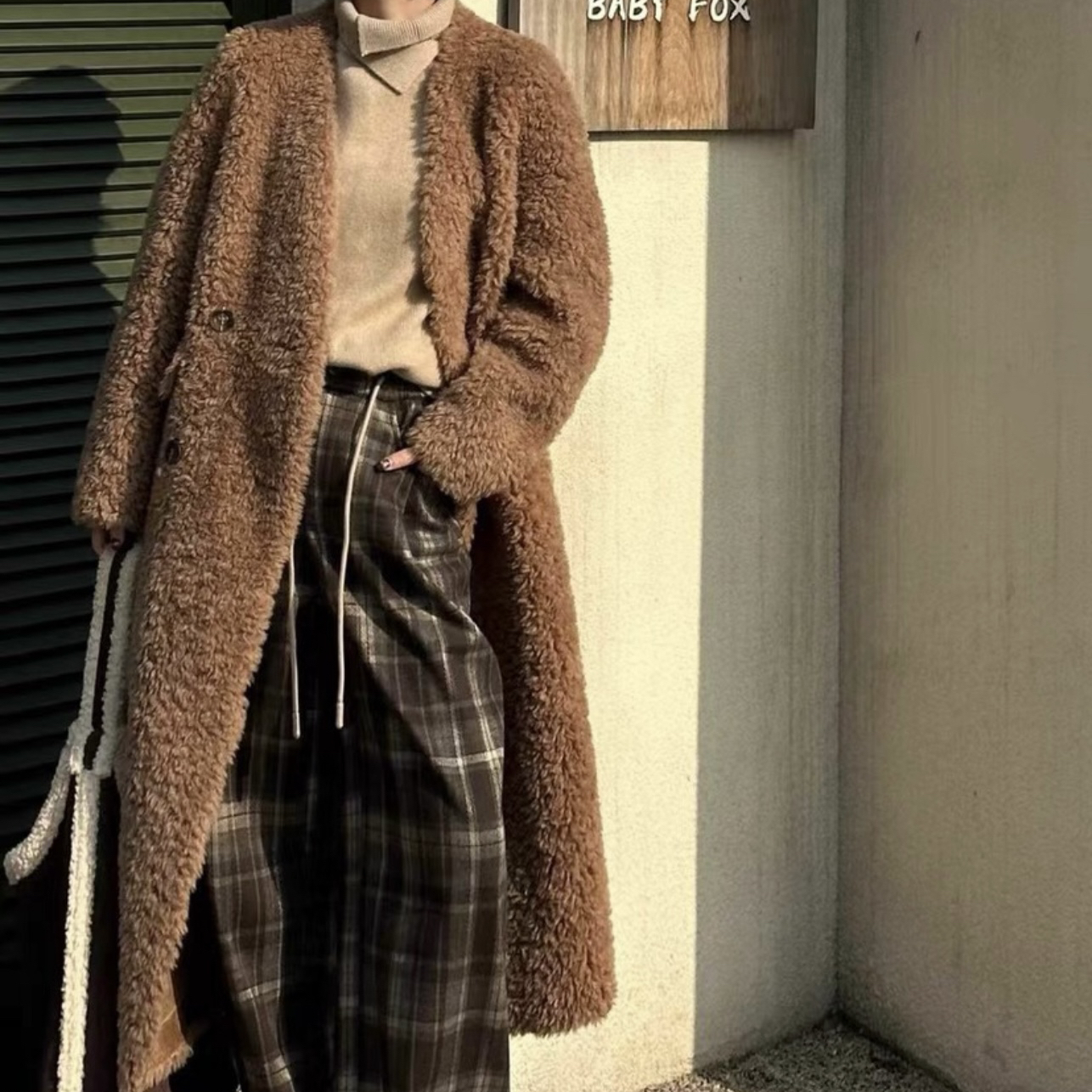 多多定制面料羊卷毛韩标长款颗粒羊毛外套（含100羊毛）YS10-6888