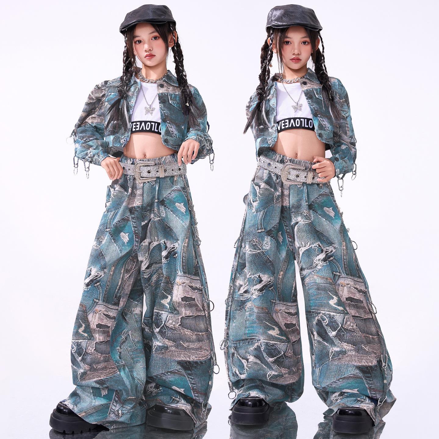 时髦潮酷表演走秀女团甜酷风街舞