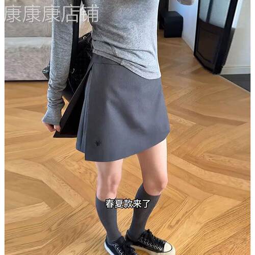 灰色西装半身裙女2026春夏新款短裤裙刺绣侧开叉短裙遮肚a字裙裤