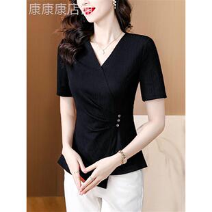 韩国黑色冰丝短袖t恤女2025新款夏季薄款设计感短款修身显瘦上衣
