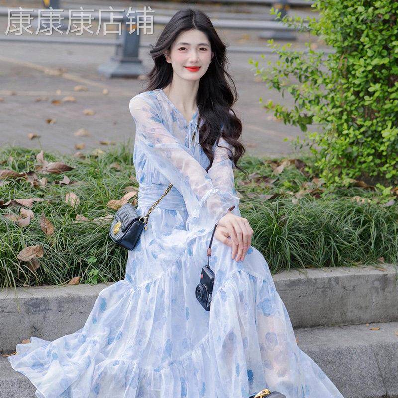 法式温柔风蓝色雪纺连衣裙女2026春季新款超好看独特漂亮长袖裙子