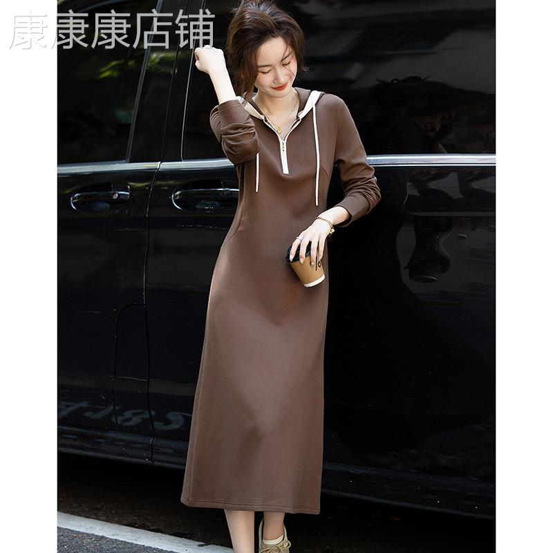 德玛纳慵懒休闲连帽洋装女26春季新款撞色拼接收腰中长版A字裙