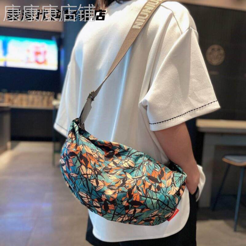 法国ZAMP新款印花水饺包腰包女士大容量斜挎包休闲轻便旅游外出包