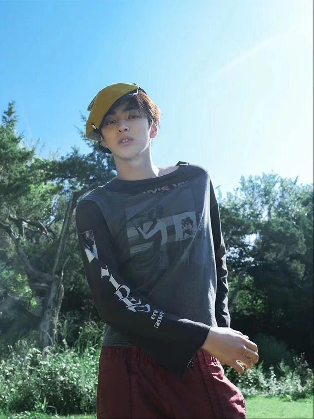 区别市场 ERD25SS双重摄影男孩漫画拼接水洗假两件印花长袖Tee