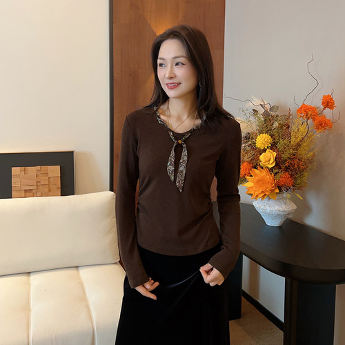 豆豆DH【丝巾褶皱T】显瘦减龄百搭V领长袖T恤女秋季上衣-26QT7156