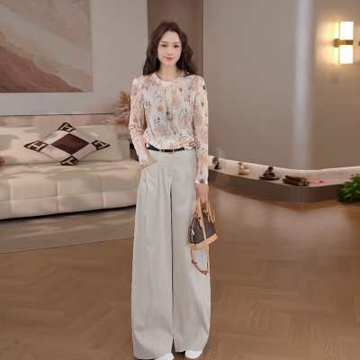 豆豆DA【百变猫咪】春季新款印花显瘦百搭休闲长袖T恤女-26CT158