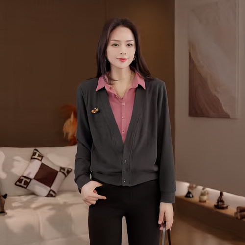 豆豆DA【知秋】衬衫拼接假两件上衣女秋季设计感开衫T恤-26QT5950