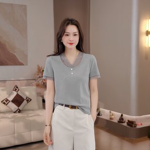 T恤女 设计感气质蕾丝花边V领正肩短袖 26CT130 花轮T 豆豆DA
