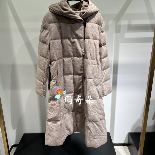 香港艾米尔XMLEE2025年羽绒服