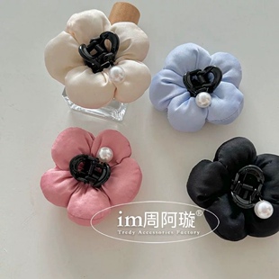 韩版新款胖胖充棉mini花苞珍珠立体花朵小号抓夹半扎鲨鱼夹发夹