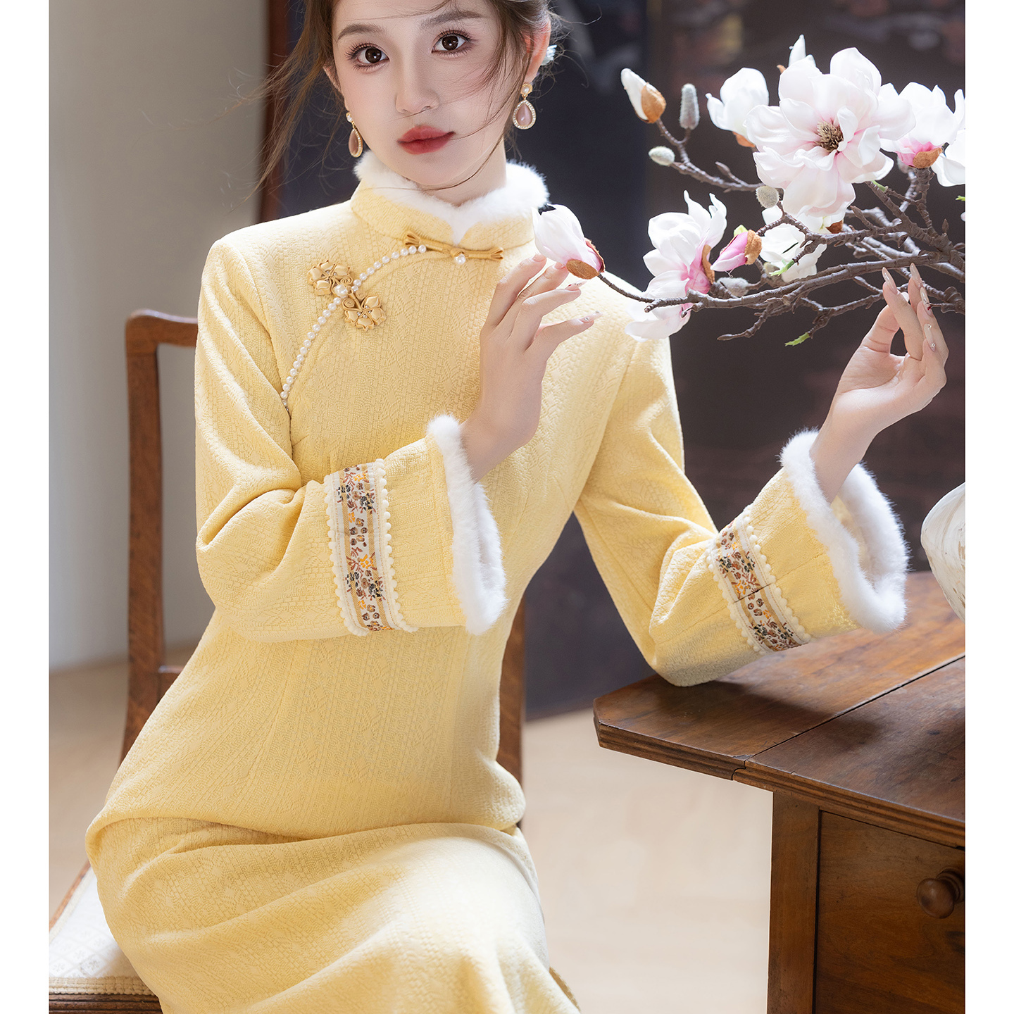 黄色旗袍秋冬季长袖加厚加绒改良