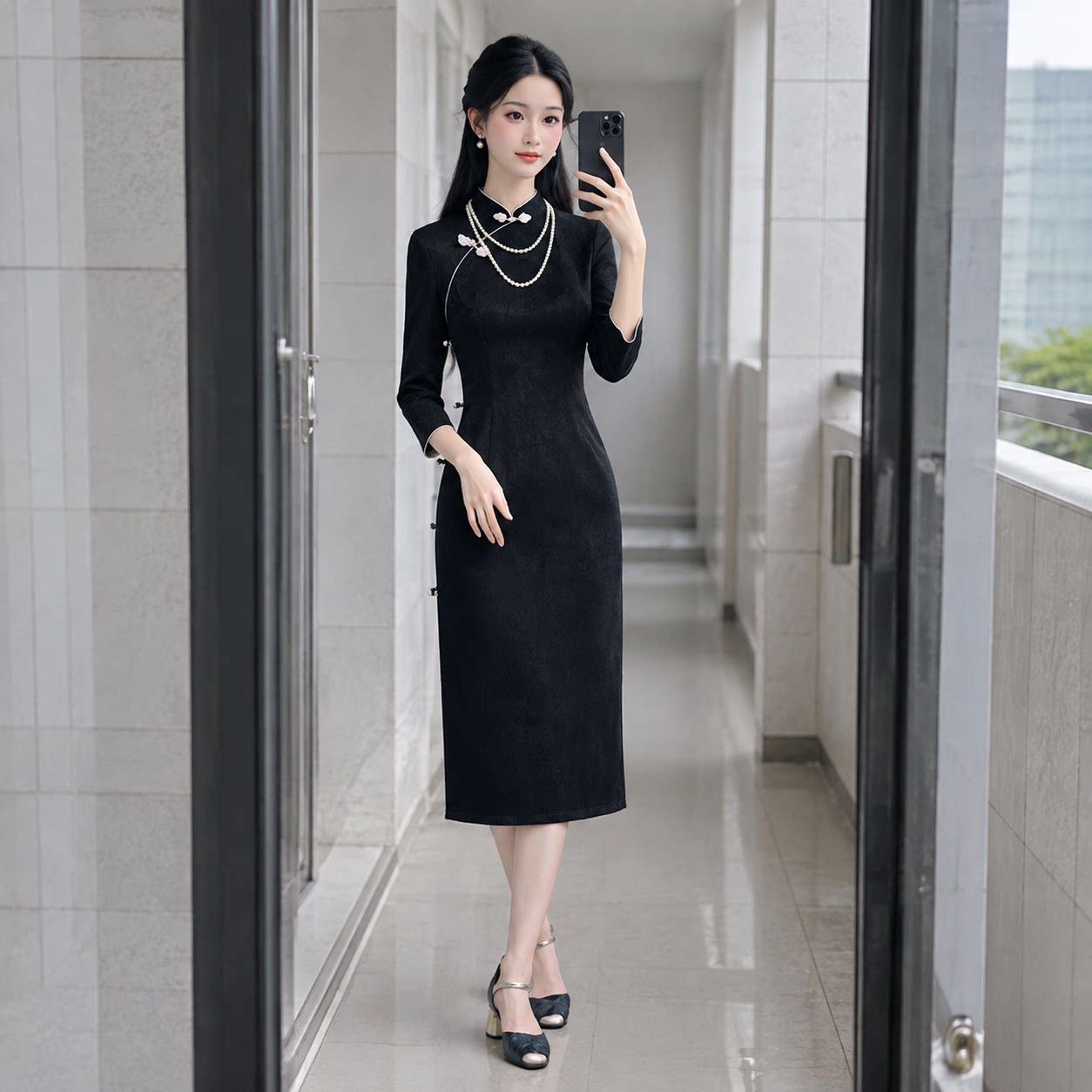 新中式旗袍2026黑色长袖秋季改良年轻款少女高级感绝美小个子日常图片
