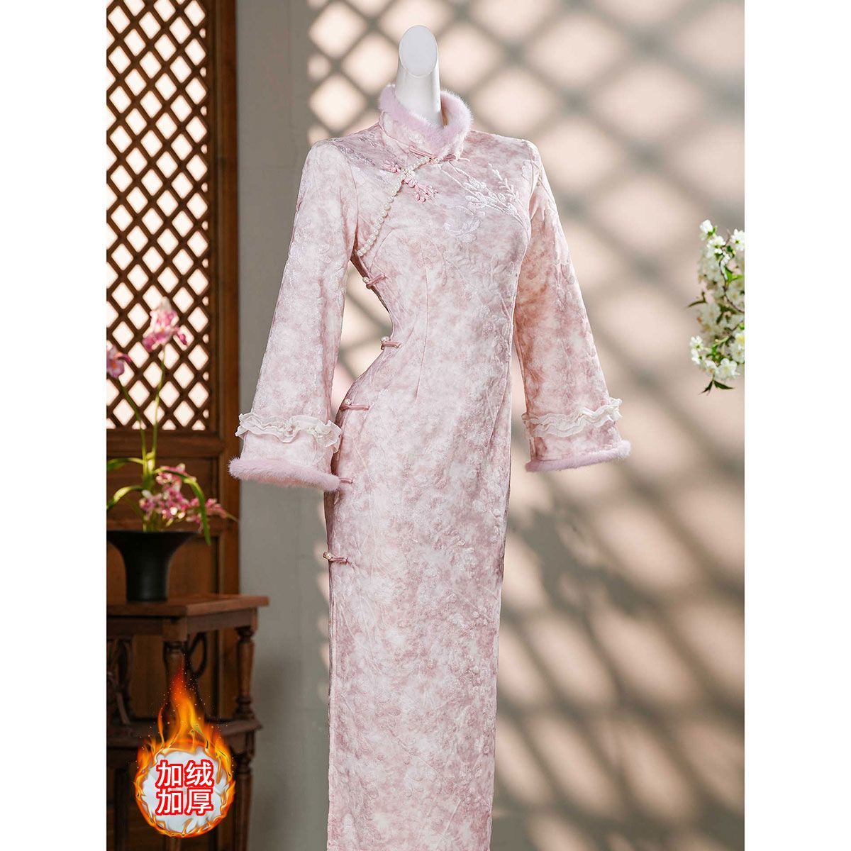 新中式绝美年轻款倒大袖加绒旗袍