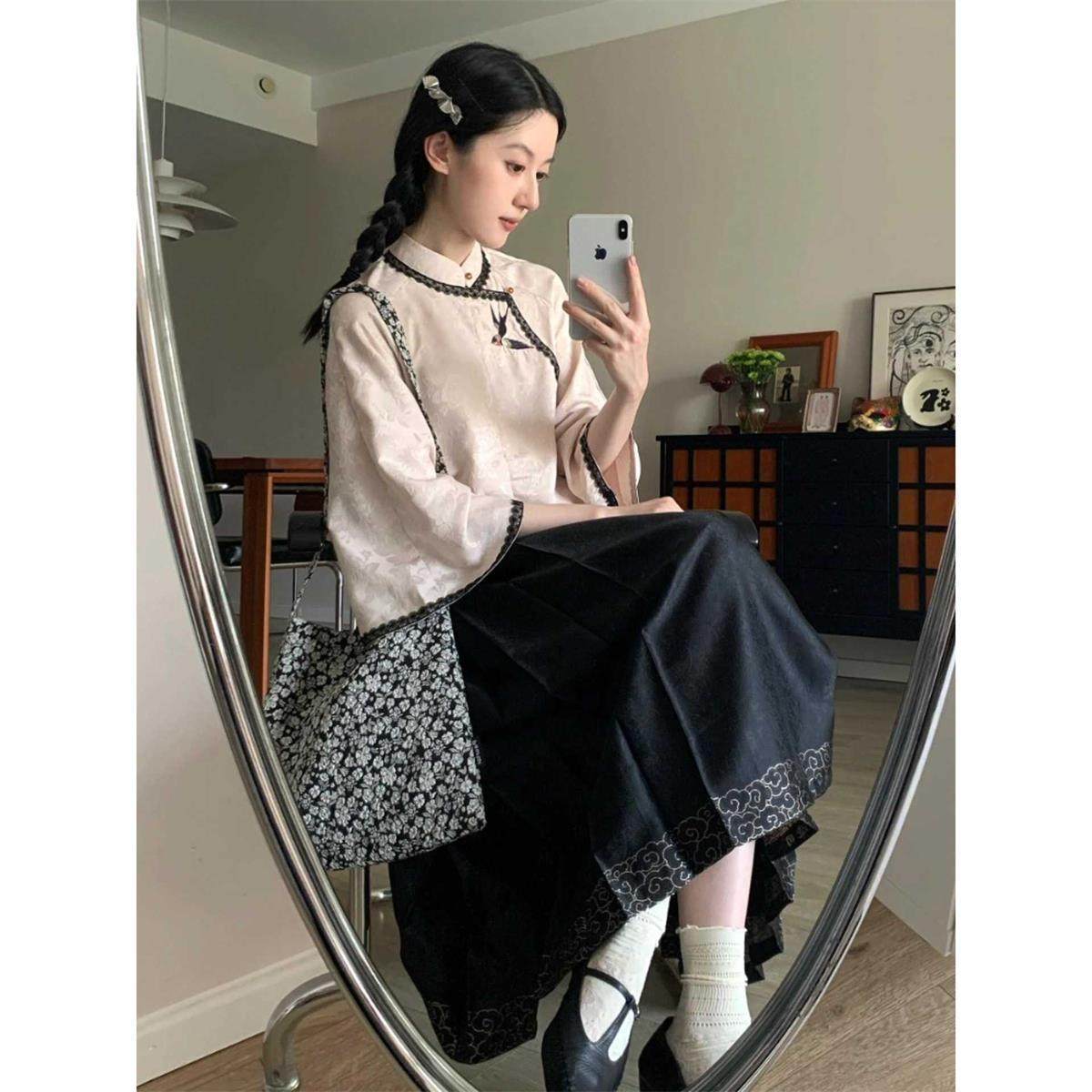 新中式女装黑色提花马面裙套装