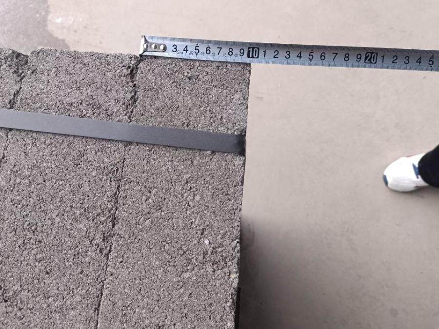 4月11日克拉玛依市15000米的条状路沿石（型号：500*200*100）网络拍卖公告