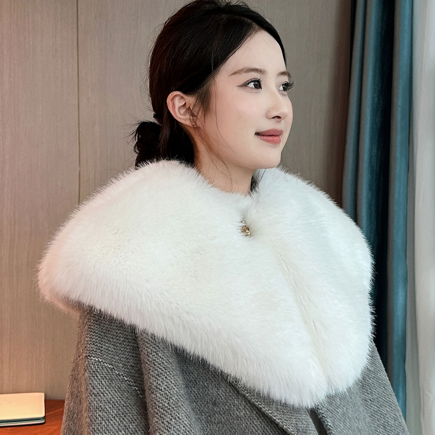 毛领披肩女士韩版仿狐狸毛围巾潮
