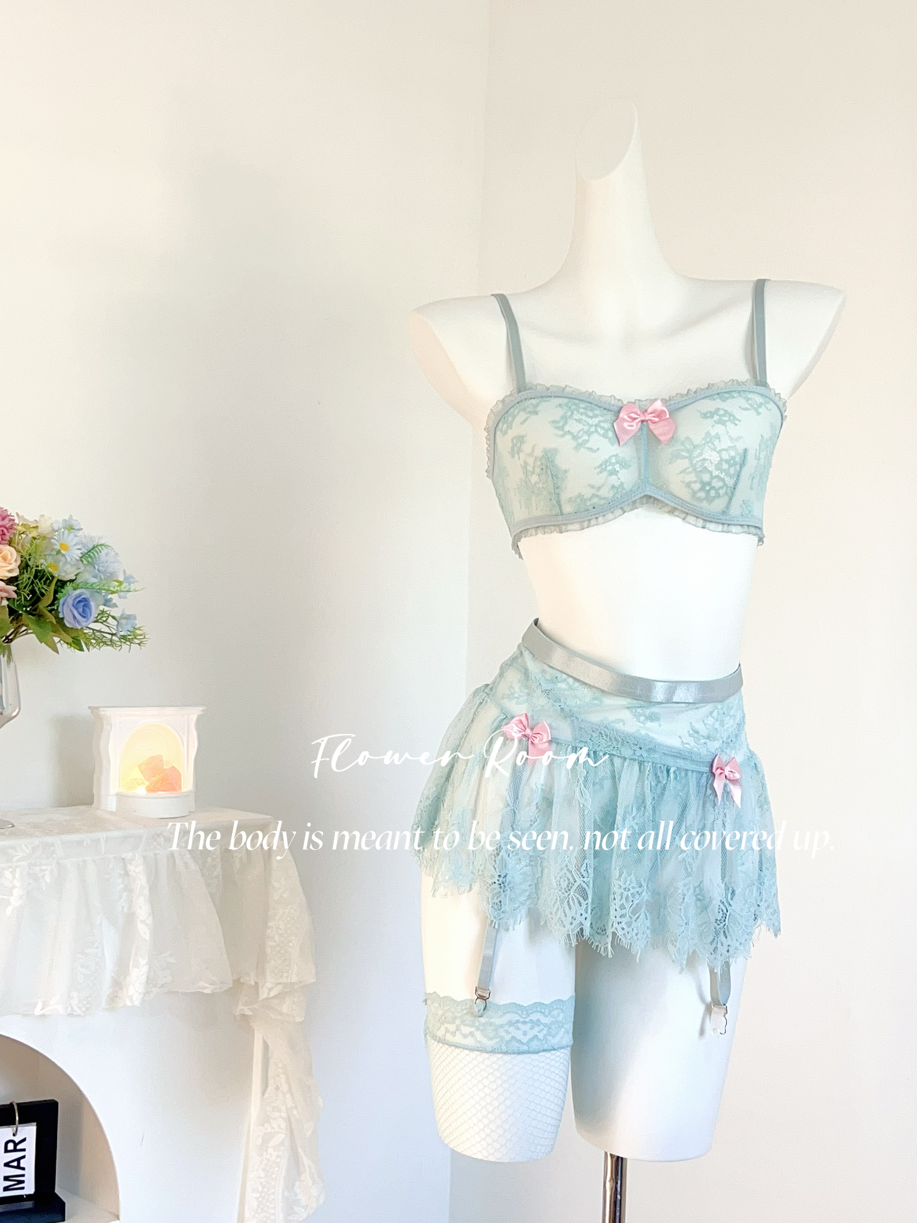 Flower Room 多瑙河*法式蕾丝内衣性感吊带睡裙纯欲文胸四件套图片