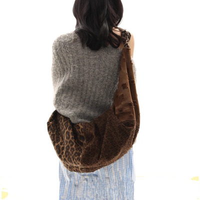原创小众设计 豹纹拼接打结饺子包 大容量帆布包 慵懒感斜挎包