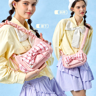 LOLA 小众设计包包森系斜挎上班外出小拎包 DESIGN蝴蝶少女腋下包