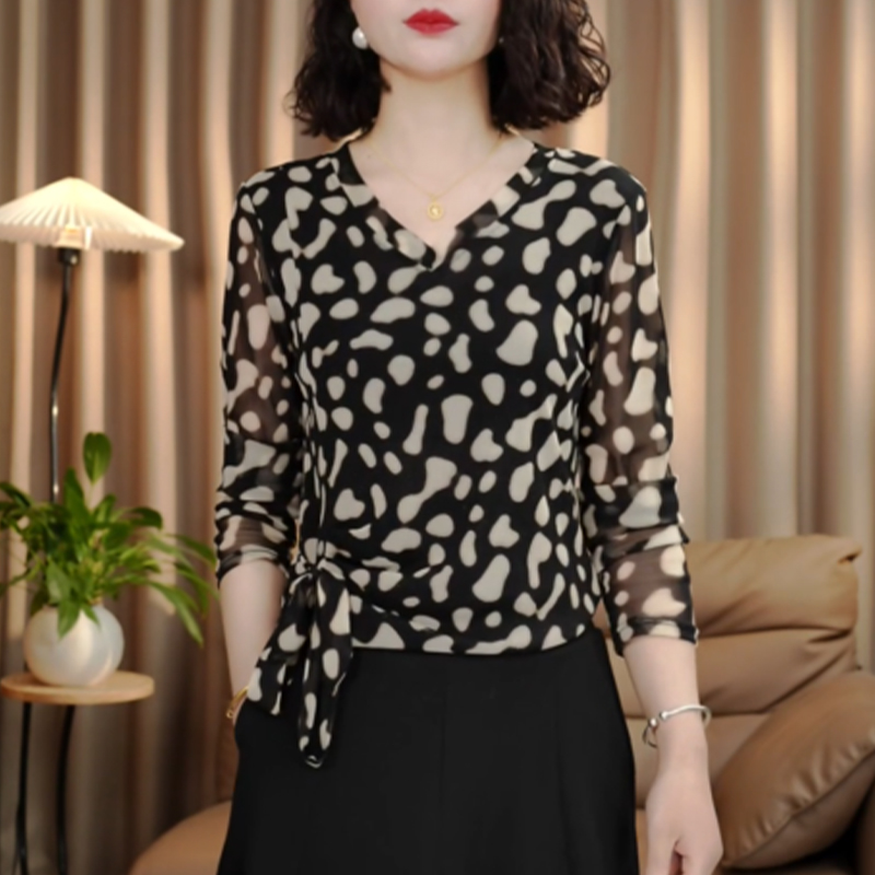 气质独特漂亮网纱打底衫2025新款今年流行爆款小上衣收腰绑带小衫