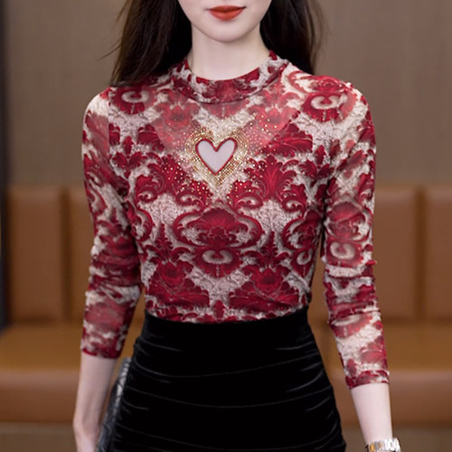 缇诗田大码士印花烫钻打底衫