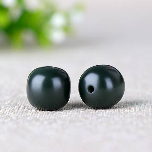 新疆和田玉老型珠青玉塔青一细