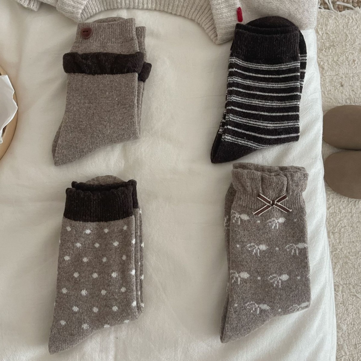 咖色美拉德秋冬加厚保暖羊毛袜子女木耳边无骨堆堆袜ins