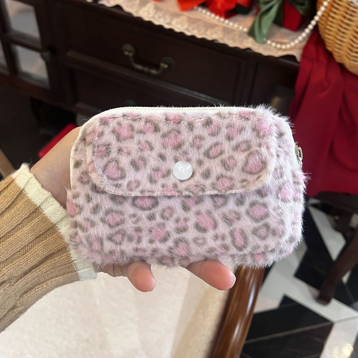 豹纹零钱杂物收纳包零钱包可爱甜美粉色毛绒大容量便携卡包相机包