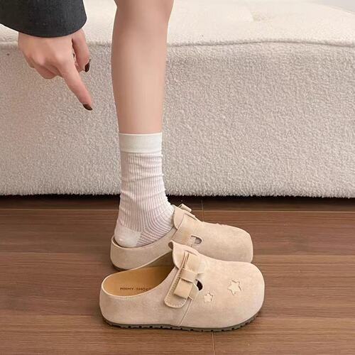 2026春季新款包头拖女鞋PU2026年夏季包头平底中跟(3-5cm)橡胶