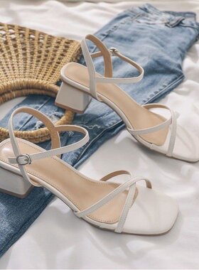 2026夏季新款中跟(3-5cm)露趾一字式扣带橡胶方跟PU