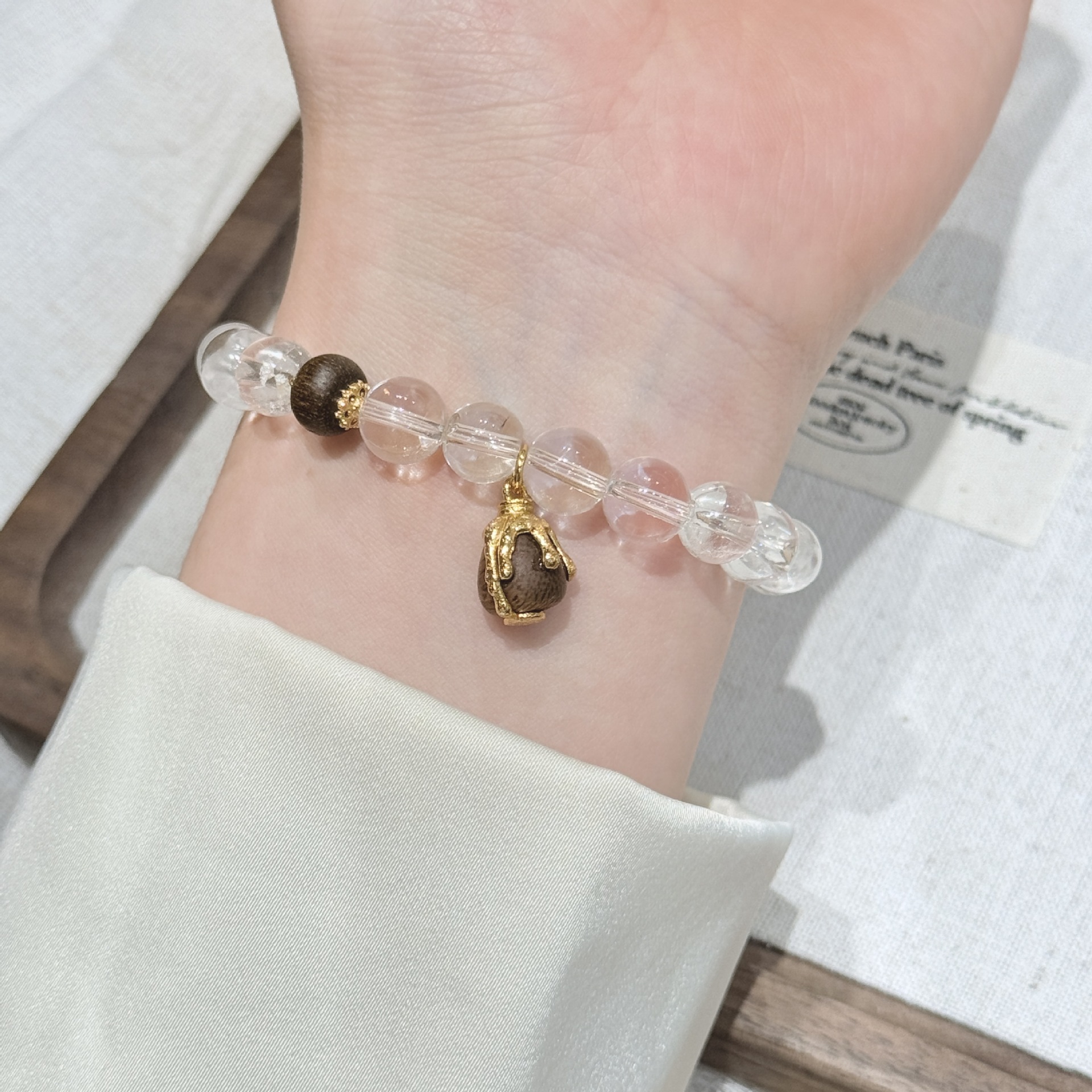 天然白水晶手串檀香蜜糖罐手链女小众设计新中式沉香小叶紫檀手饰