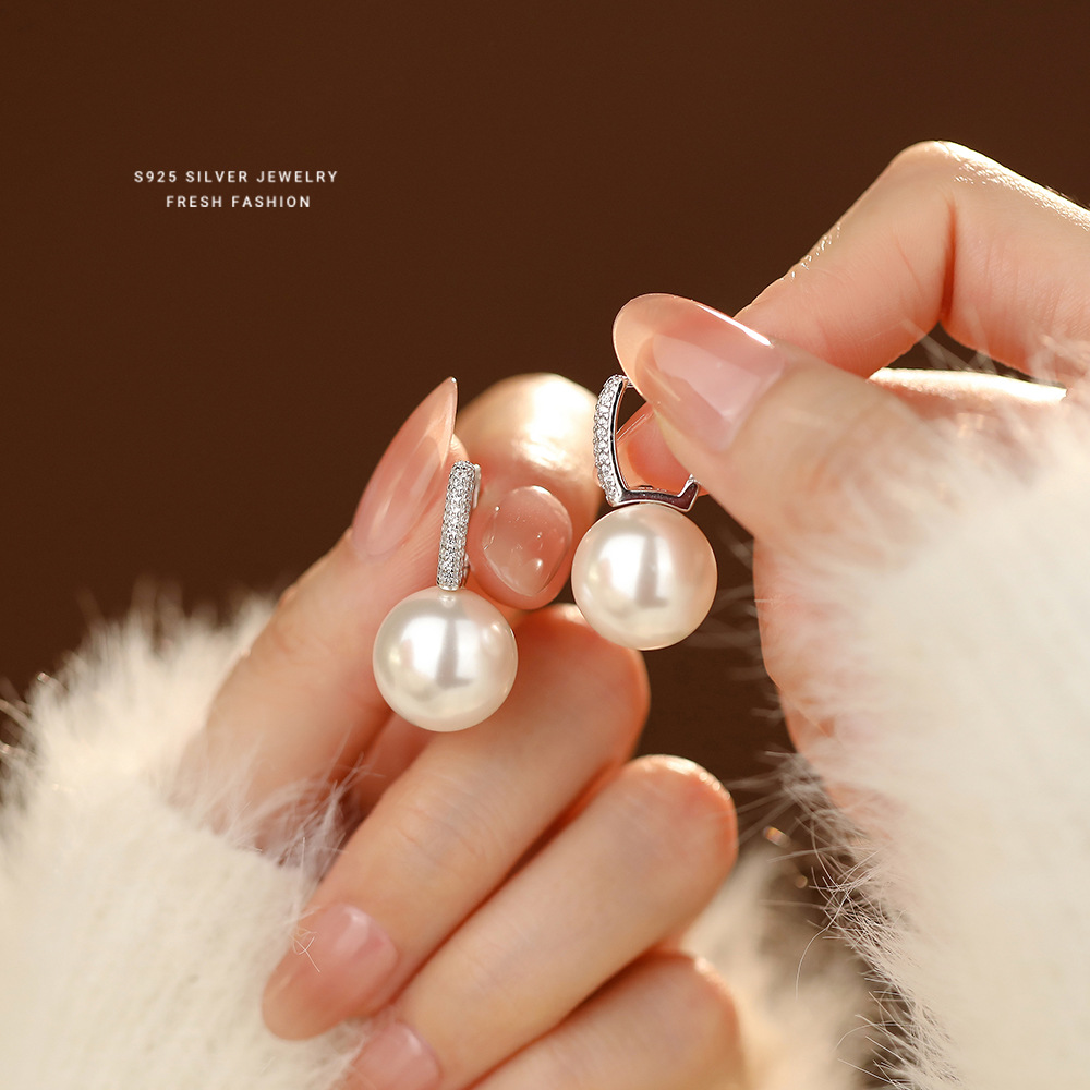 气质水钻施家珠耳环女s925纯银超闪轻奢耳扣爆款法式复古耳圈耳饰