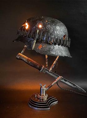 New Retro Resin Helmet Table Statue Lamp Indoor Bayonets Bul