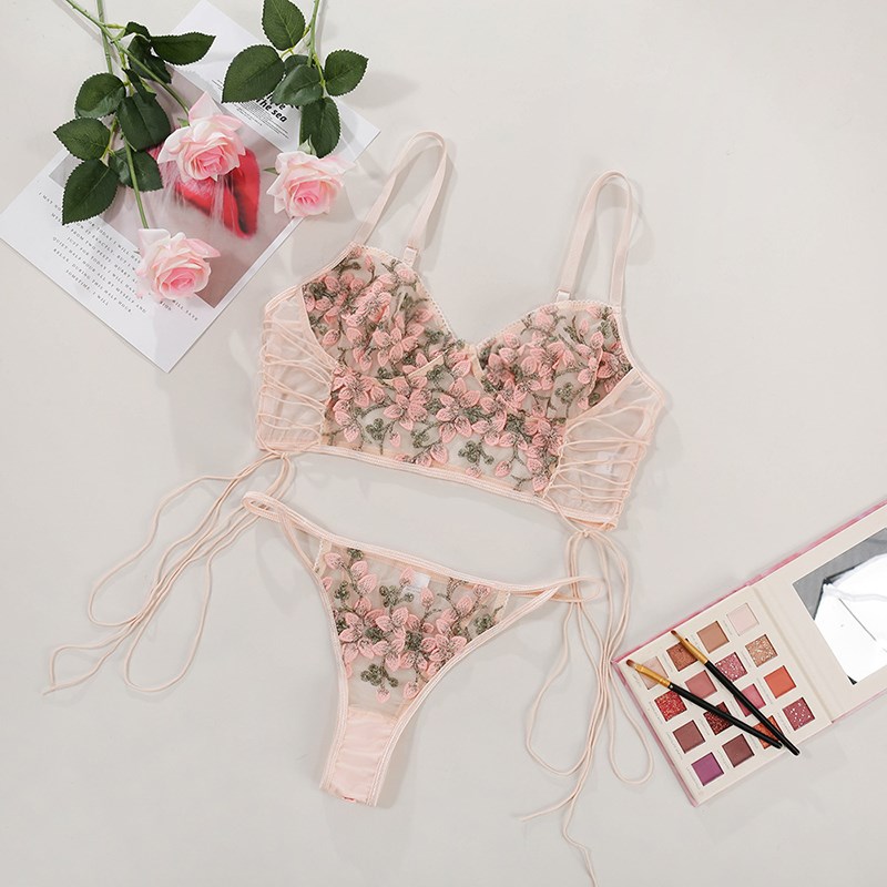 Yimunancy Embrodiery Bra Set Women Bra+ Thong Lingerie Set